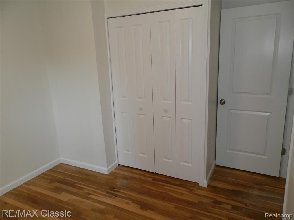 9374 PATTON Street, Livonia, MI 48150 — Photo 10