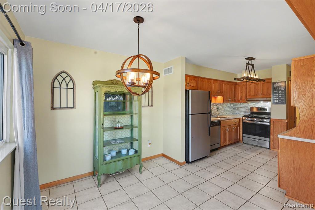 8722 George F Bunker Boulevard, 4, Sterling Heights, MI 48313 — Photo 15