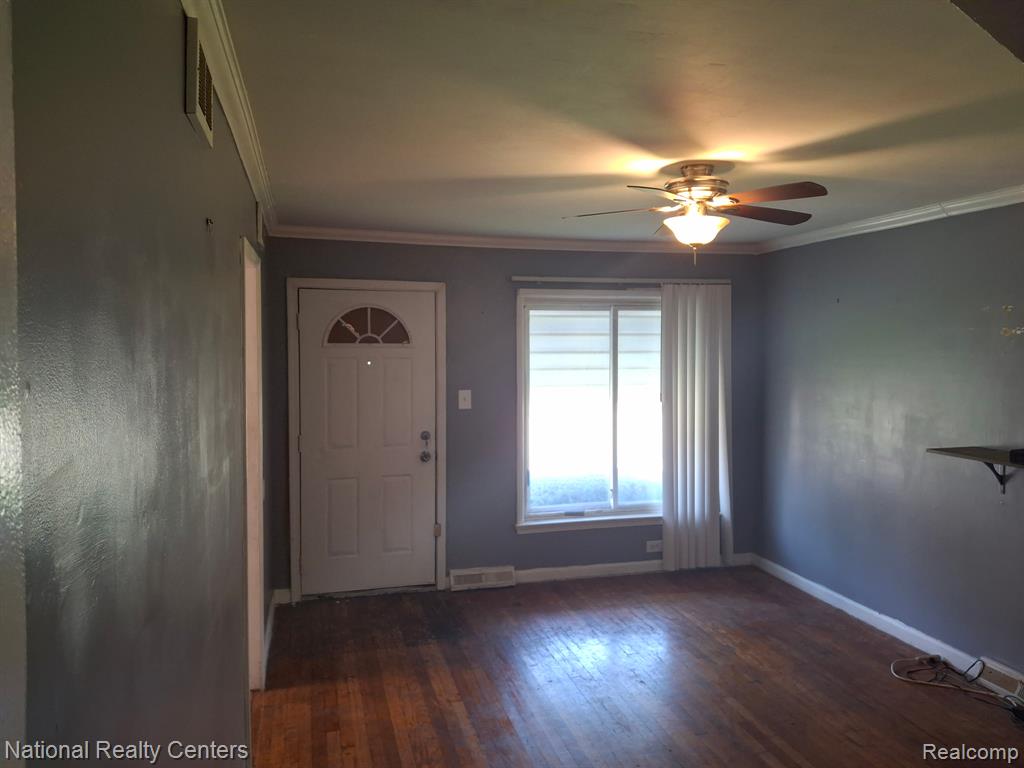 8310 Braile, Detroit, MI 48228 — Photo 10