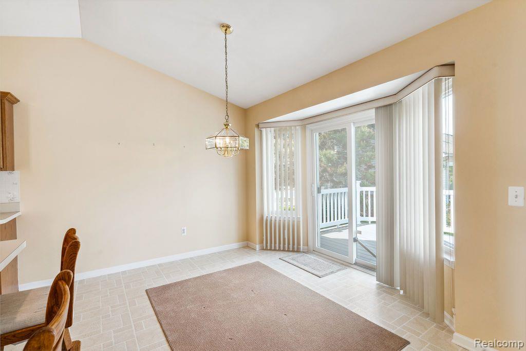 41446 REDMOND, Clinton Twp, MI 48038 — Photo 11