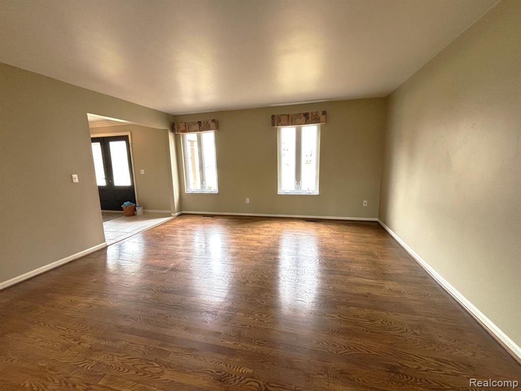 2695 Homewood Drive, Troy, MI 48098 — Photo 4