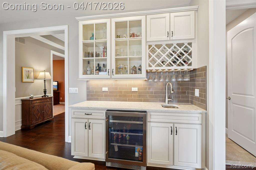 5499 Woodfall Road, Clarkston, MI 48348 — Photo 8