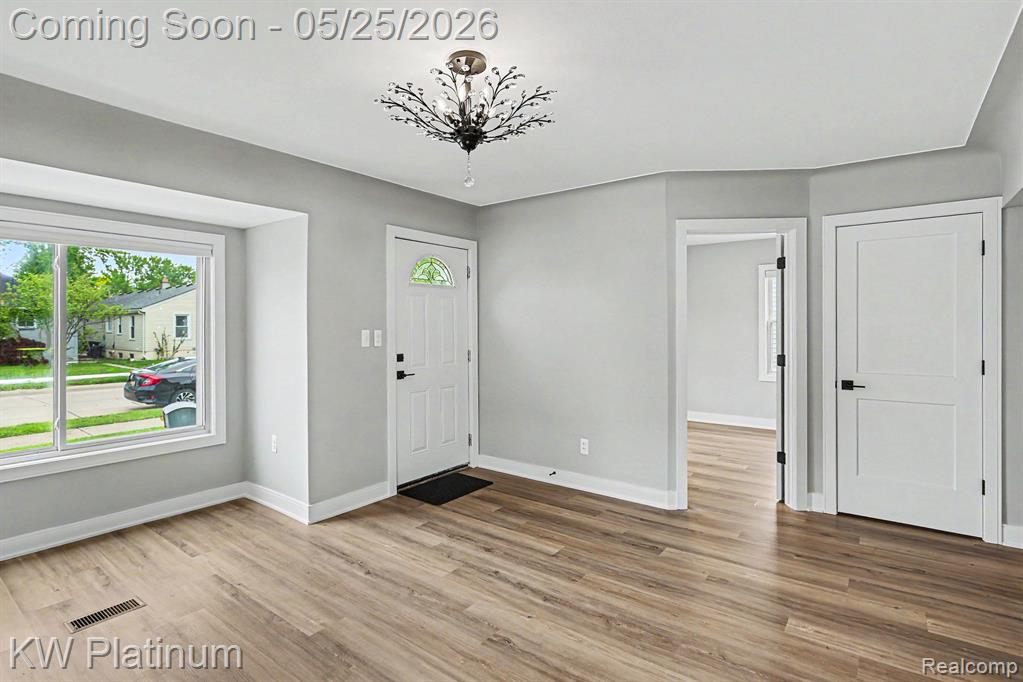19070 Melvin Street, Roseville, MI 48066 — Photo 7