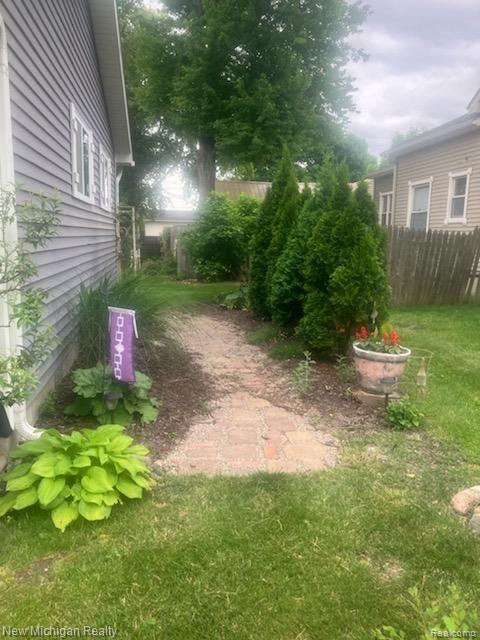 906 MAIN Street, Fenton, MI 48430 — Photo 36