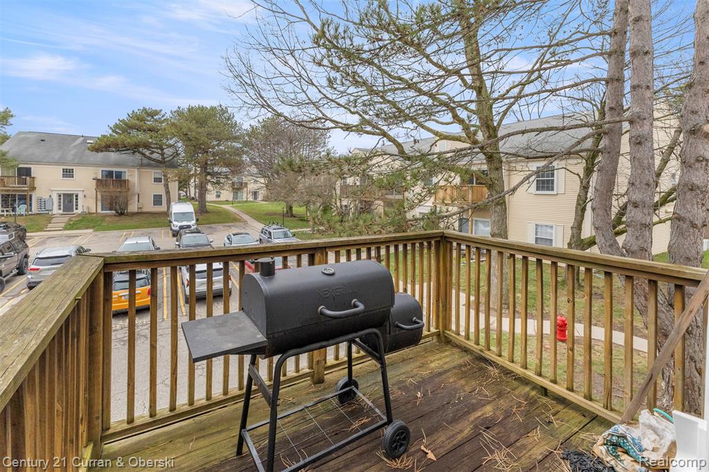 910 Chestnut Hill Drive, # E, Auburn Hills, MI 48326 — Photo 28