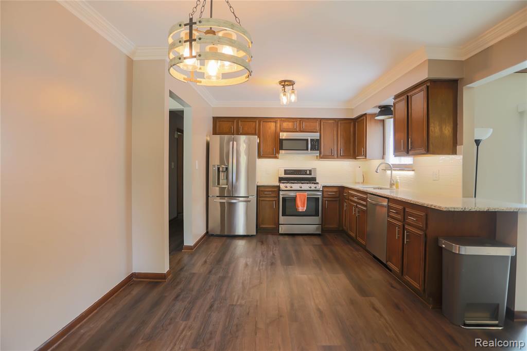 40755 Oakwood Court, Clinton Twp, MI 48038 — Photo 26
