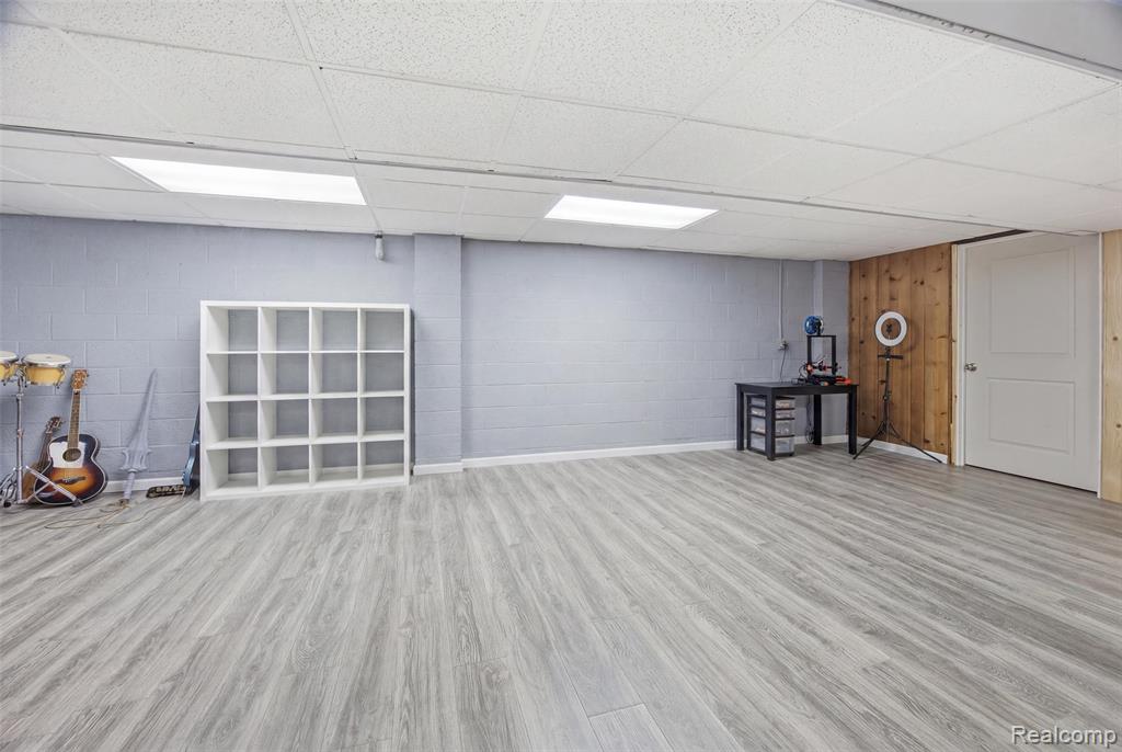 8025 Fieldcrest Drive, Brighton, MI 48116 — Photo 27