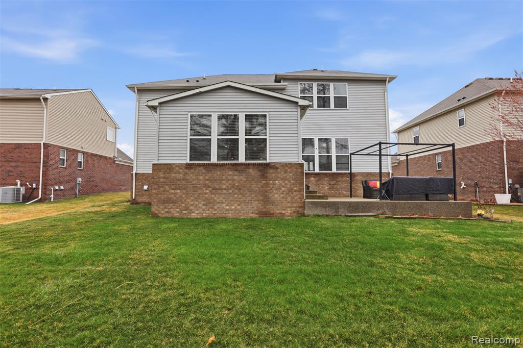 49378 Camarosa Lane, Macomb, MI 48044 — Photo 31