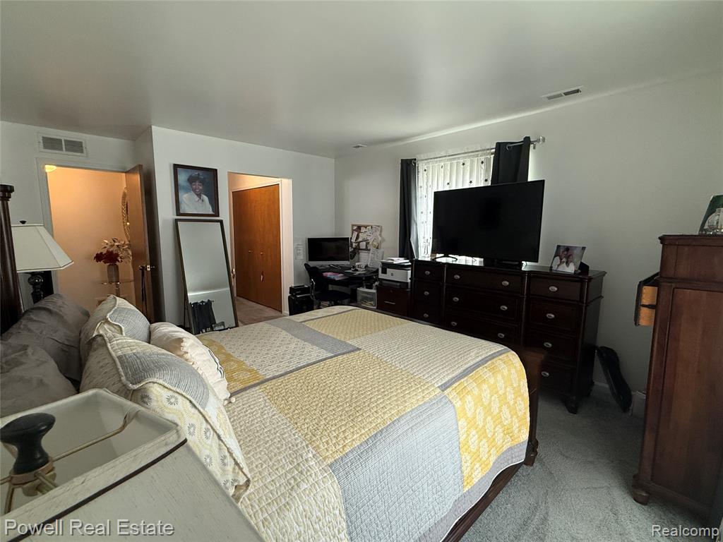 802 Country Club Drive, Saint Clair Shores, MI 48082 — Photo 13