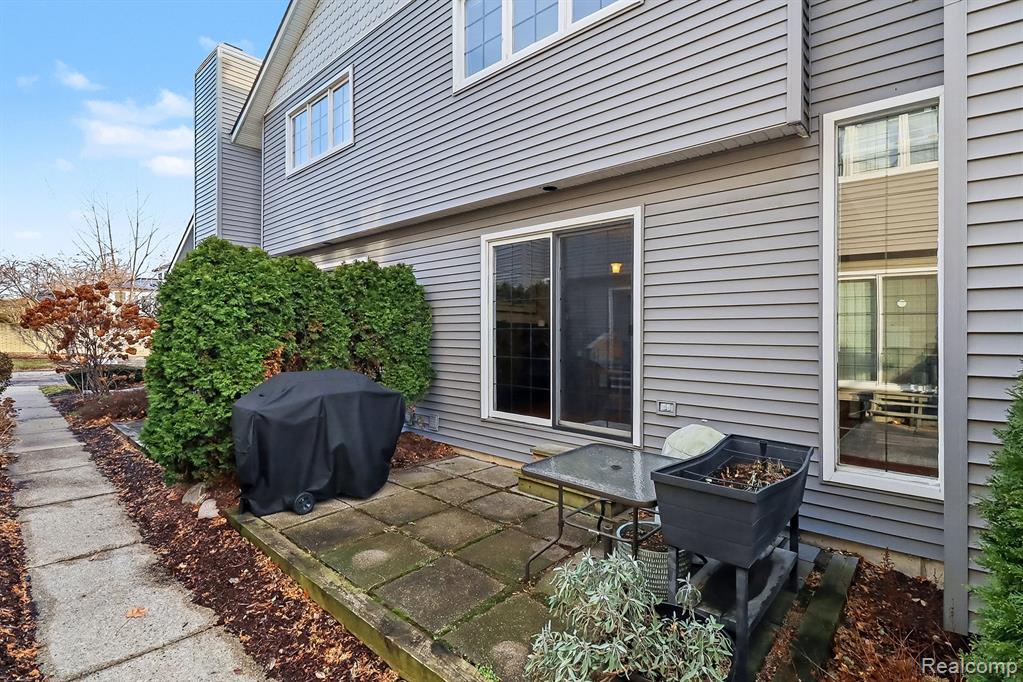 607 S Crooks Road, Clawson, MI — Photo 28