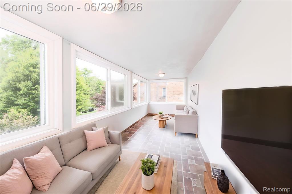 622 Sunningdale Drive, Grosse Pointe, MI 48236 — Photo 18