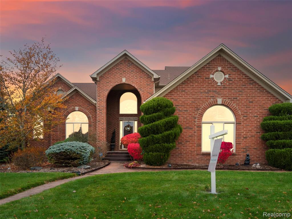 50100 Victoria Place, Macomb, MI 48044 — front exterior