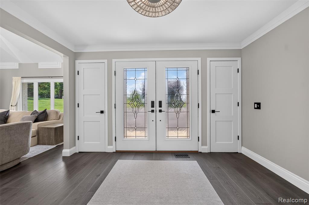 5136 Commerce Road, West Bloomfield, MI 48324 — Photo 7