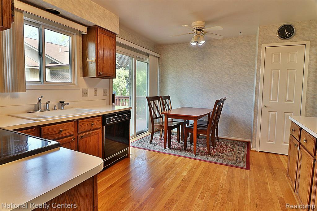 6400 PINECREST, West Bloomfield, MI — Photo 22