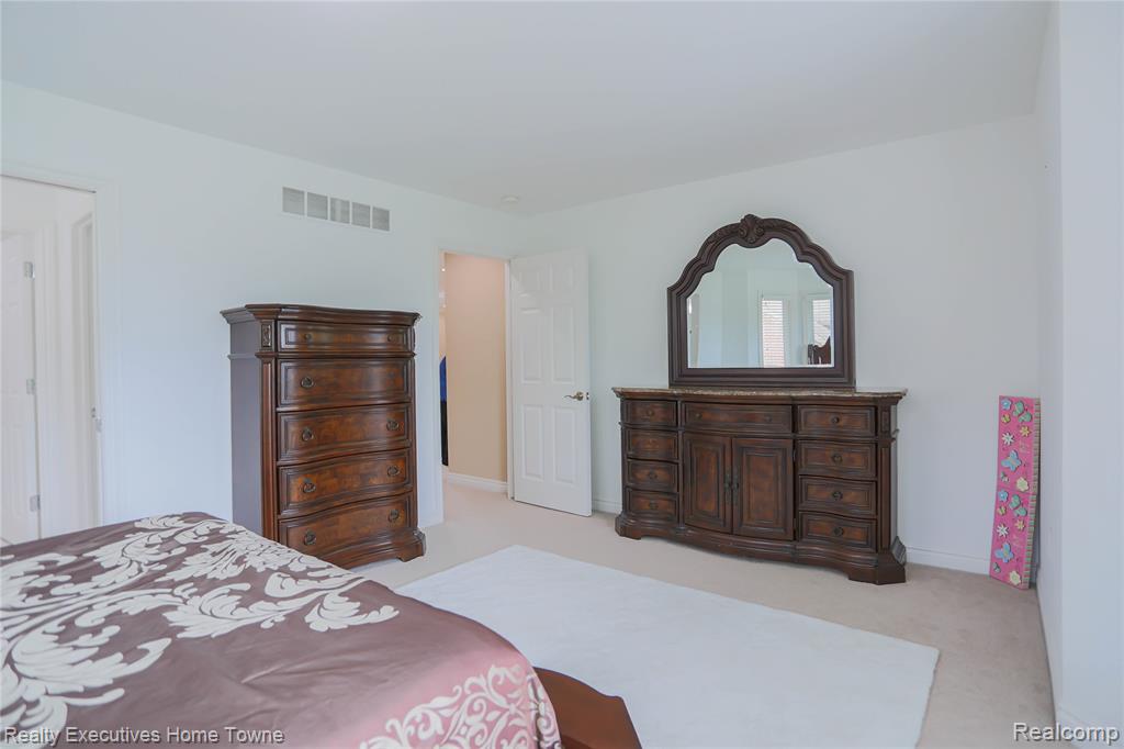 47909 Milonas Drive, Utica, MI 48315 — Photo 64