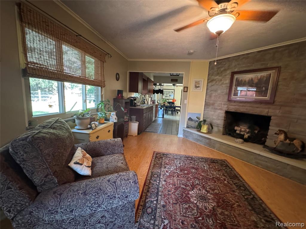 7665 Apache Trail Road, Temperance, MI 48182 — Photo 28