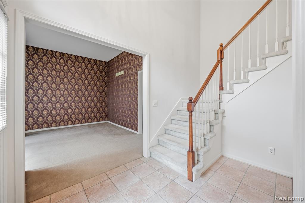 42453 Willsharon Street, Sterling Heights, MI 48314 — Photo 5