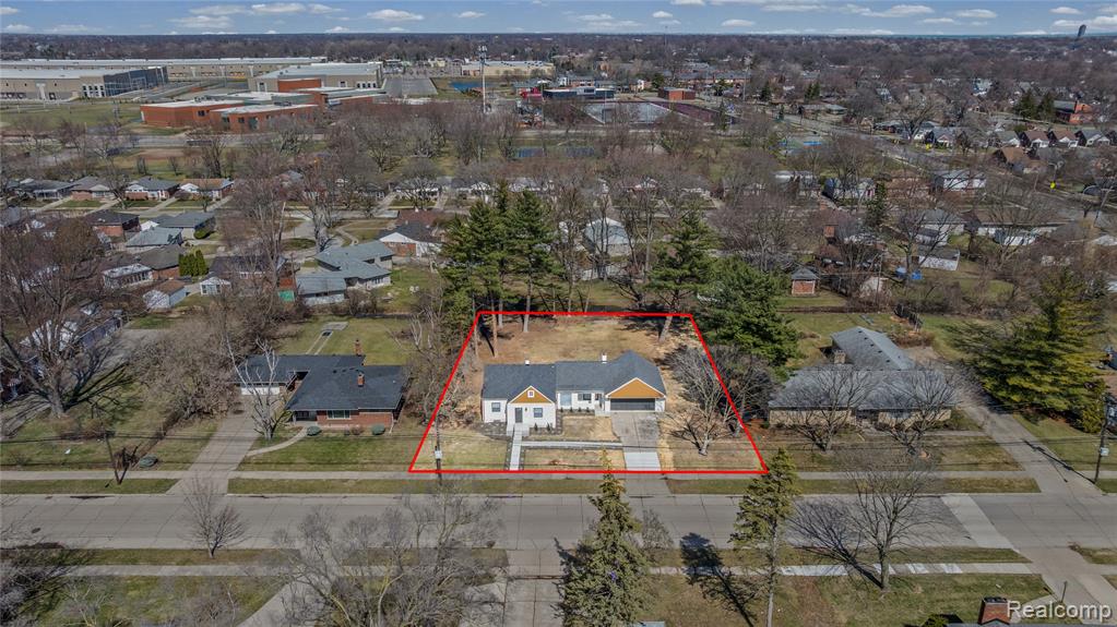19133 Huntington Avenue, Harper Woods, MI 48225 — Photo 2