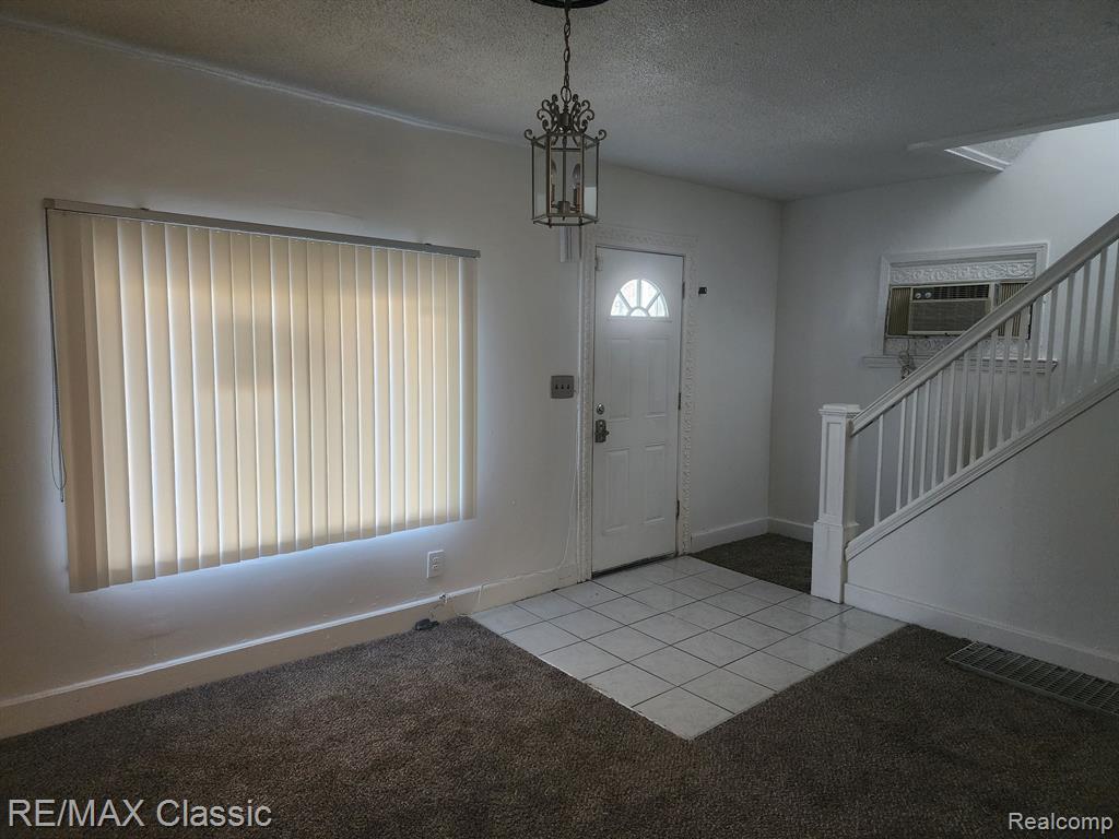 472 S JESSIE Street, Pontiac, MI 48341 — Photo 7