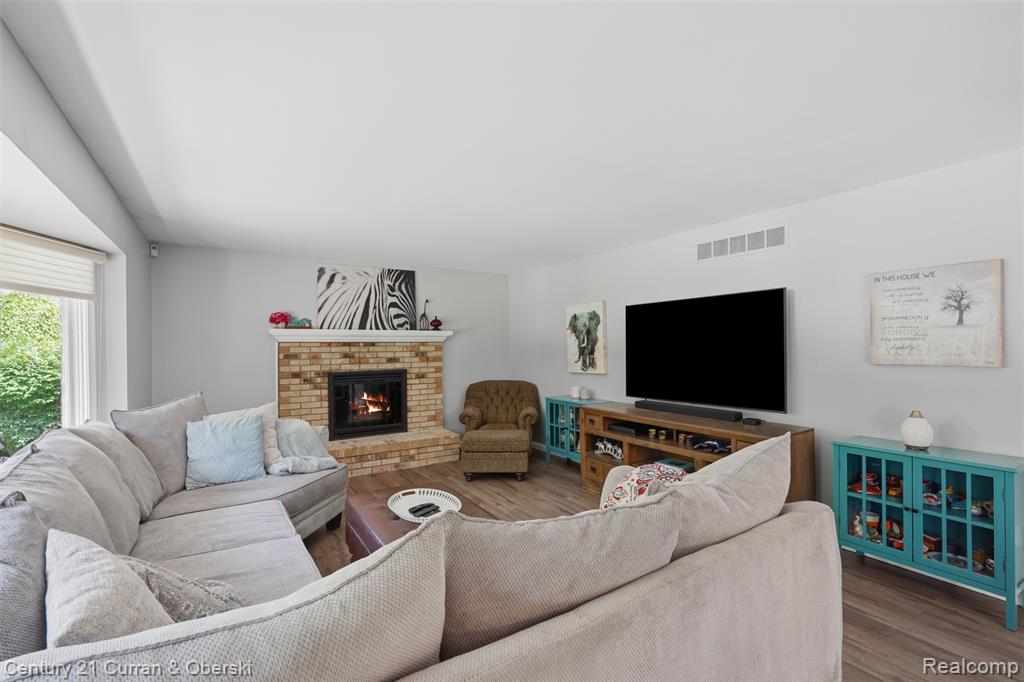 47008 Cider Mill Drive, Novi, MI — Photo 22