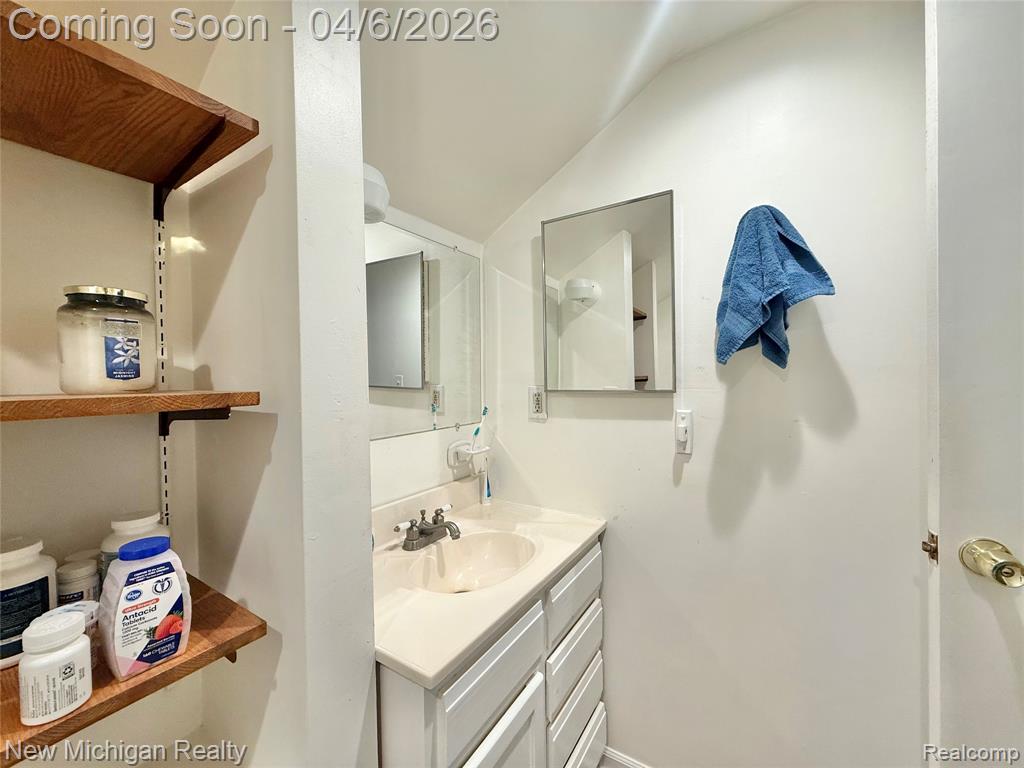 1224 W Bristol Road, Flint, MI 48507 — Photo 20