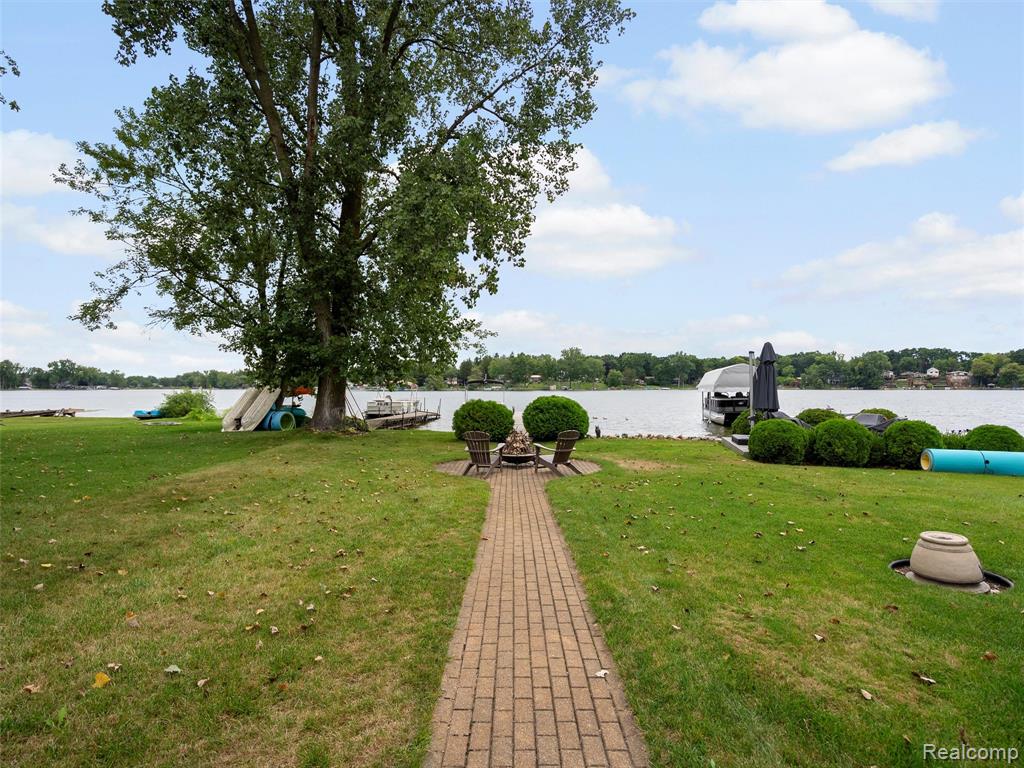 6102 Lakeview Park Drive, Linden, MI 48451 — Photo 30