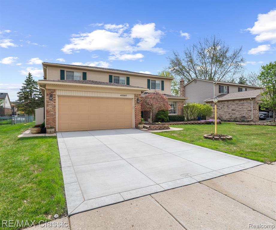 45597 HOLMES Drive, Canton, MI 48187 — Photo 2
