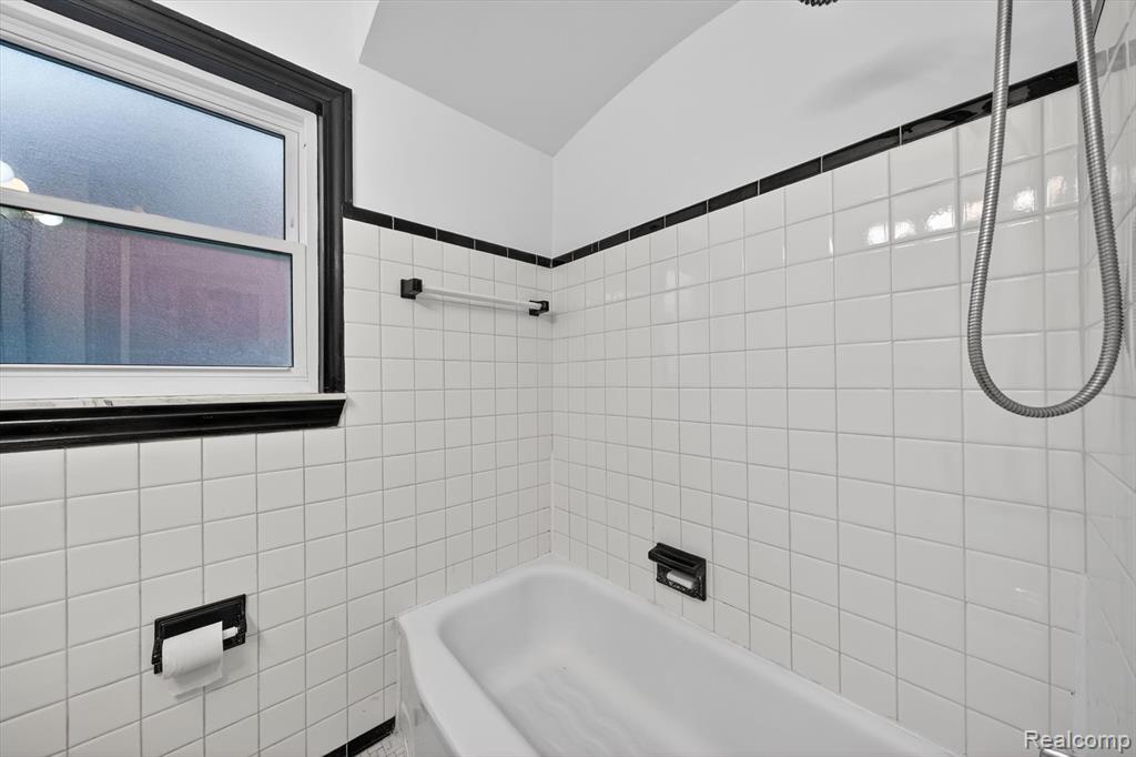 9006 Quandt Avenue, Allen Park, MI 48101 — Photo 21