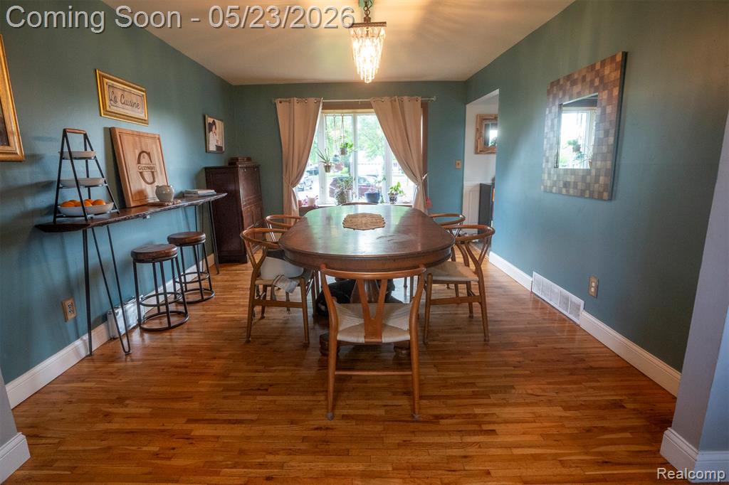 530 Sheffield Drive, Madison Heights, MI 48071 — Photo 9