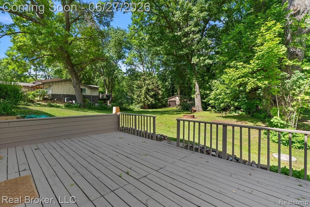 8320 Hillpoint Drive, Brighton, MI 48116 — Photo 33
