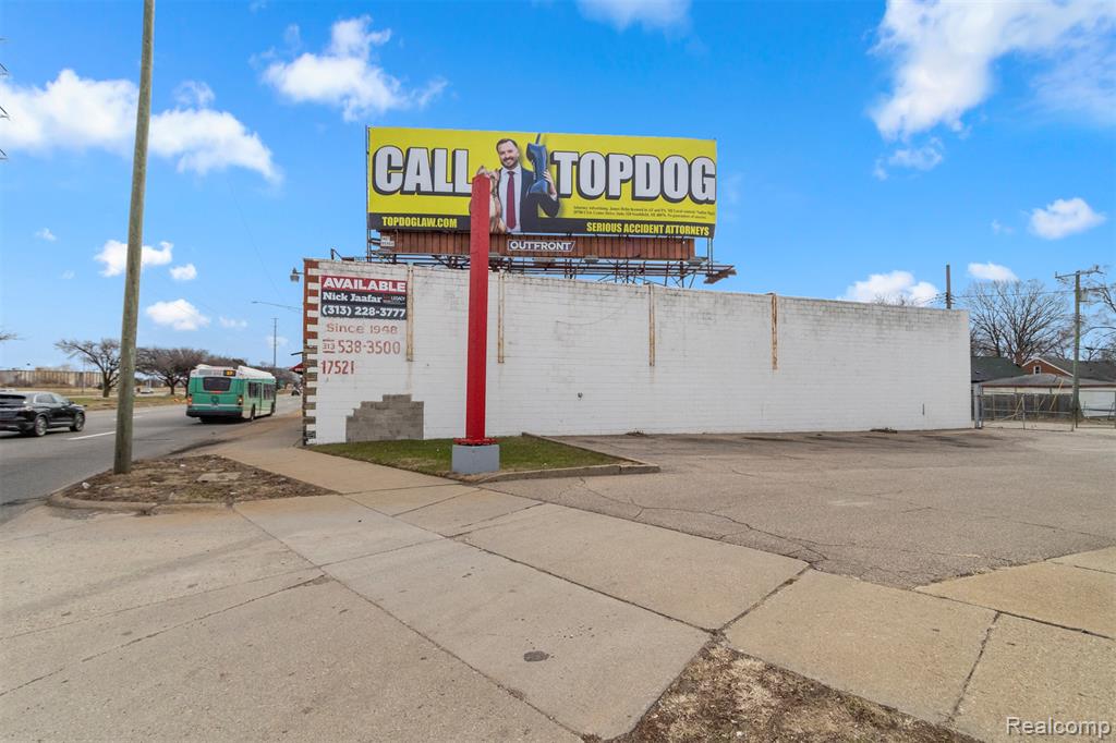 17521 W 8 Mile Road, Detroit, MI 48235 — Photo 4