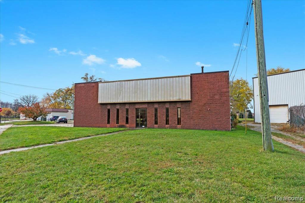 4070 5th Street, Wyandotte, MI 48192 — front exterior