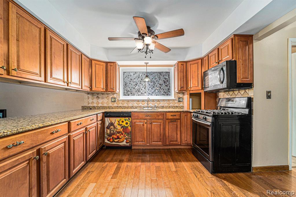 4750 LA CHENE Drive, Warren, MI 48092 — Photo 11