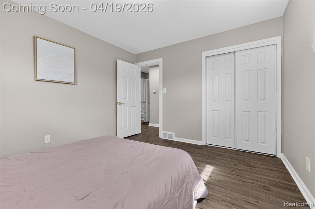 9075 W Parkway Street, Detroit, MI 48239 — Photo 27