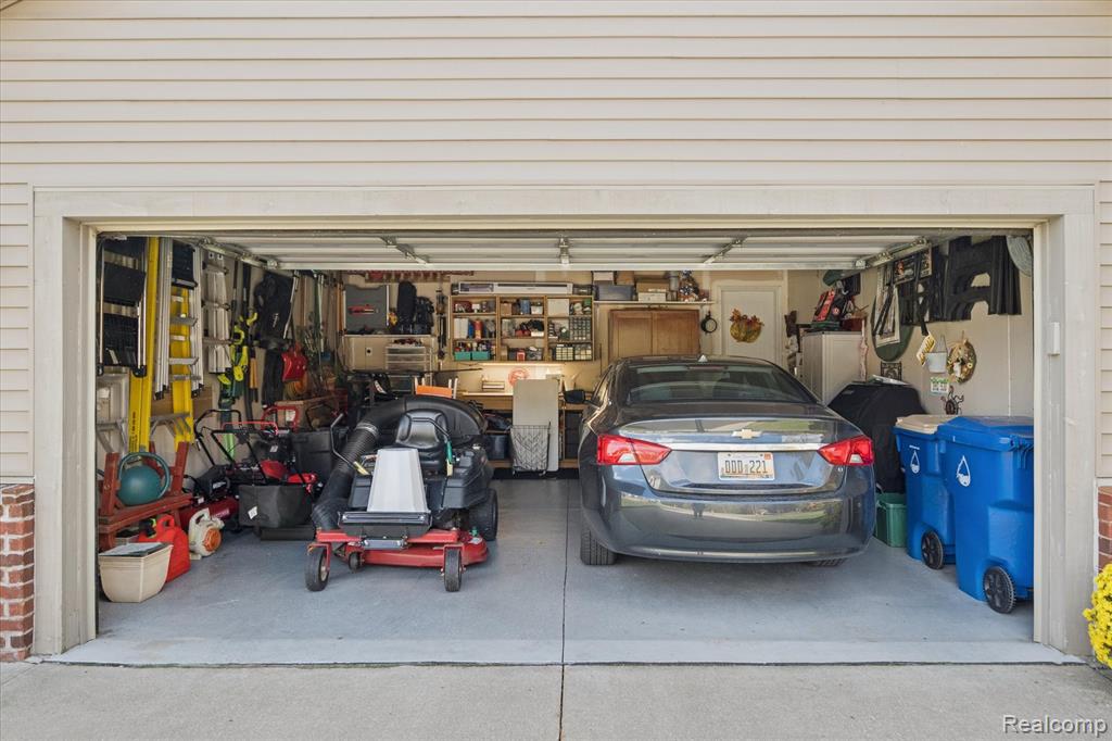 7799 Rampart Trail, Waterford, MI 48327 — Photo 28