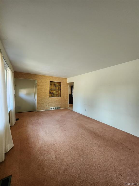 801 WORCHESTER Drive, Fenton, MI 48430 — Photo 11