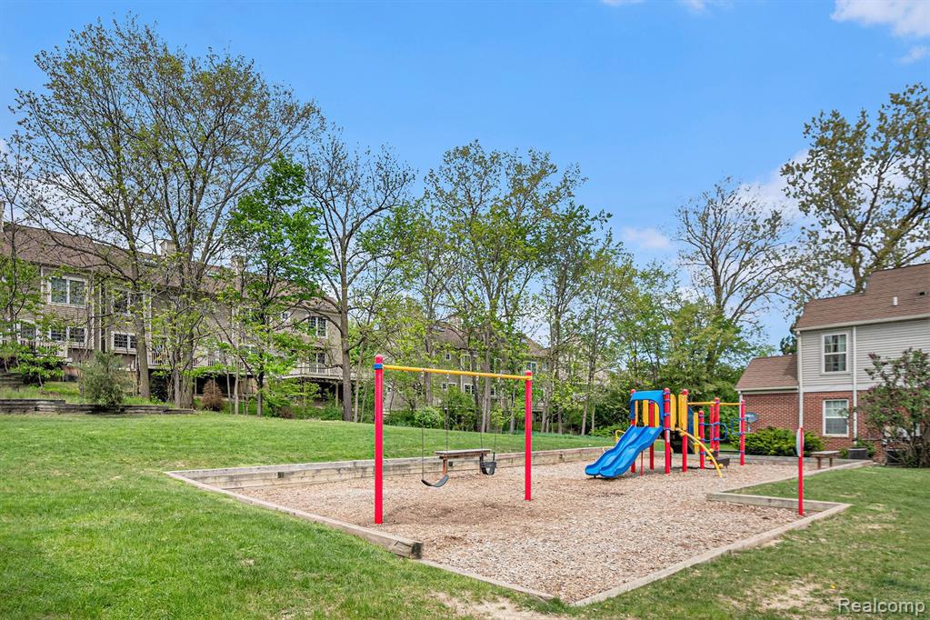 2160 Pennsylvania Avenue, Ann Arbor, MI 48103 — Photo 34