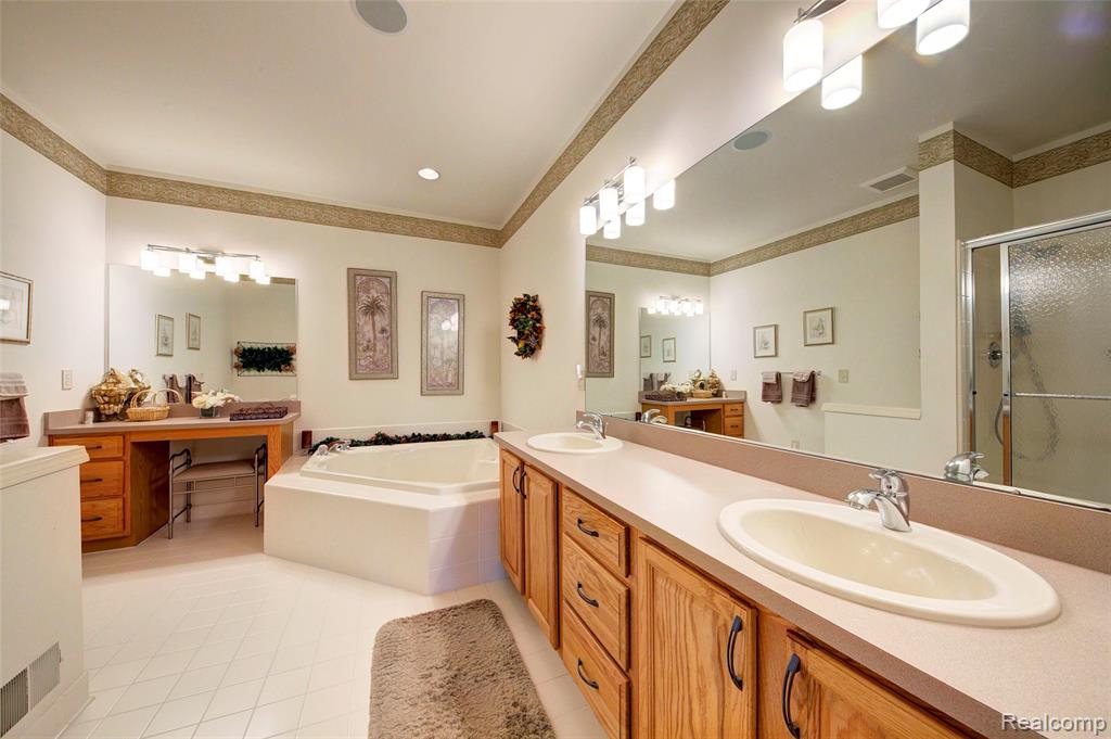 2577 Cleveland Way, Canton, MI 48188 — Photo 24