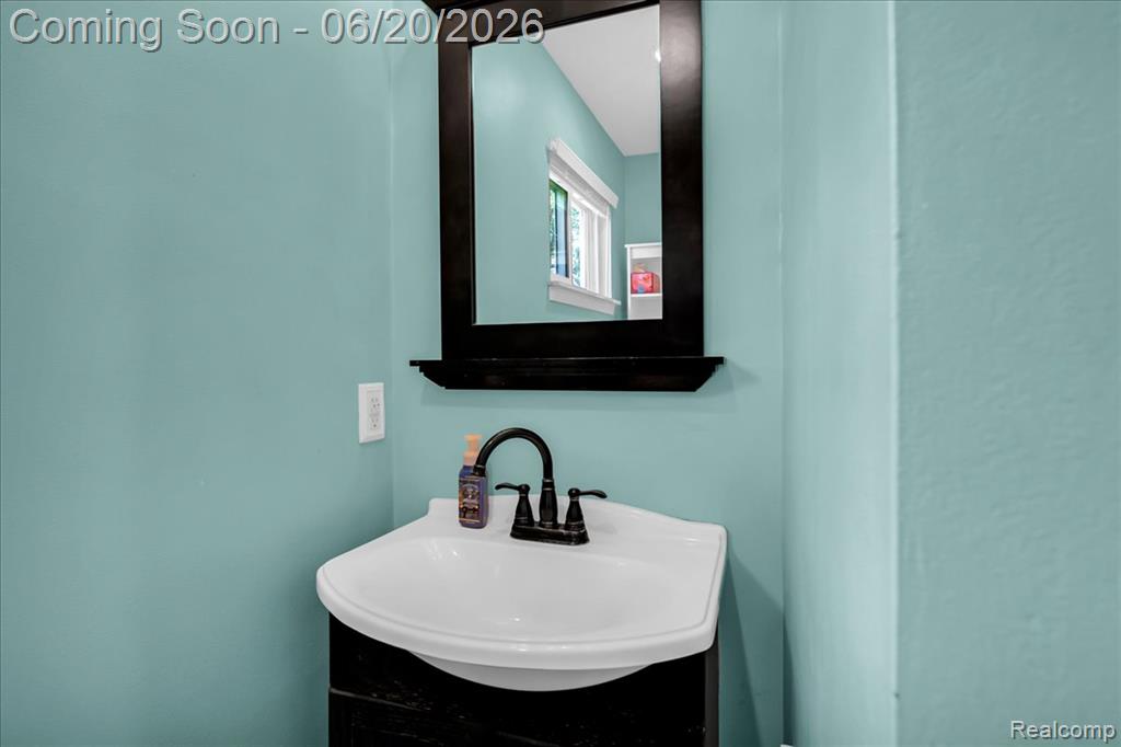45451 Joseph Street, Utica, MI 48317 — Photo 20