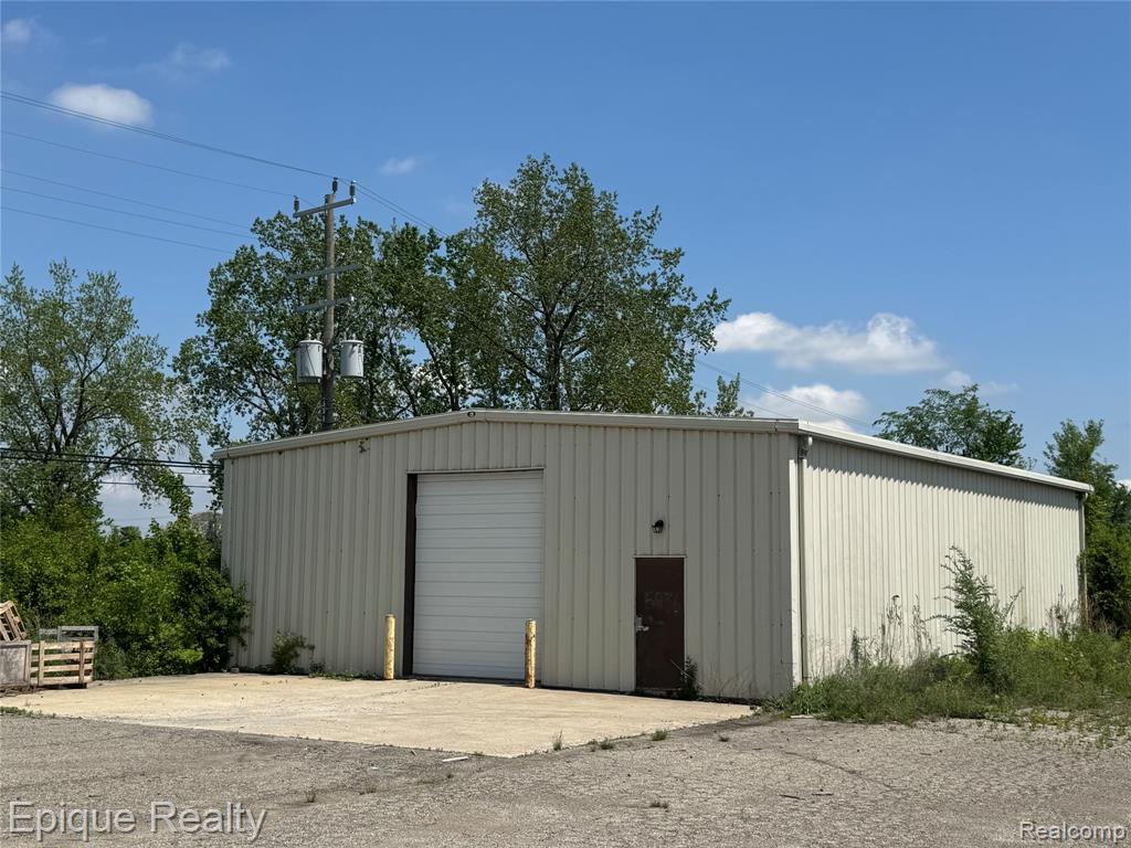5836 Hubbard Street, Garden City, MI — Photo 5