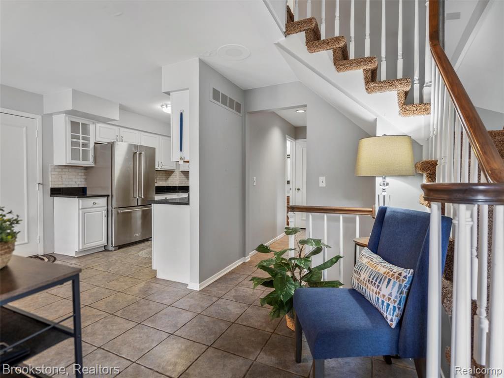 1652 S Hill Circle, Bloomfield Hills, MI 48304 — Photo 6