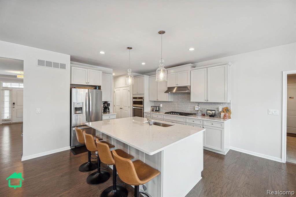 51256 SCARBOROUGH Road, Canton, MI 48188 — Photo 20