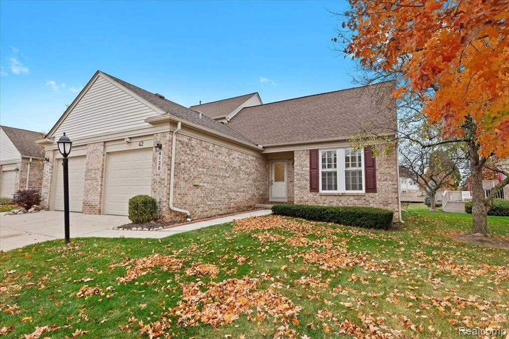 4138 HUNTERS Circle E, Canton, MI 48188 — Photo 3