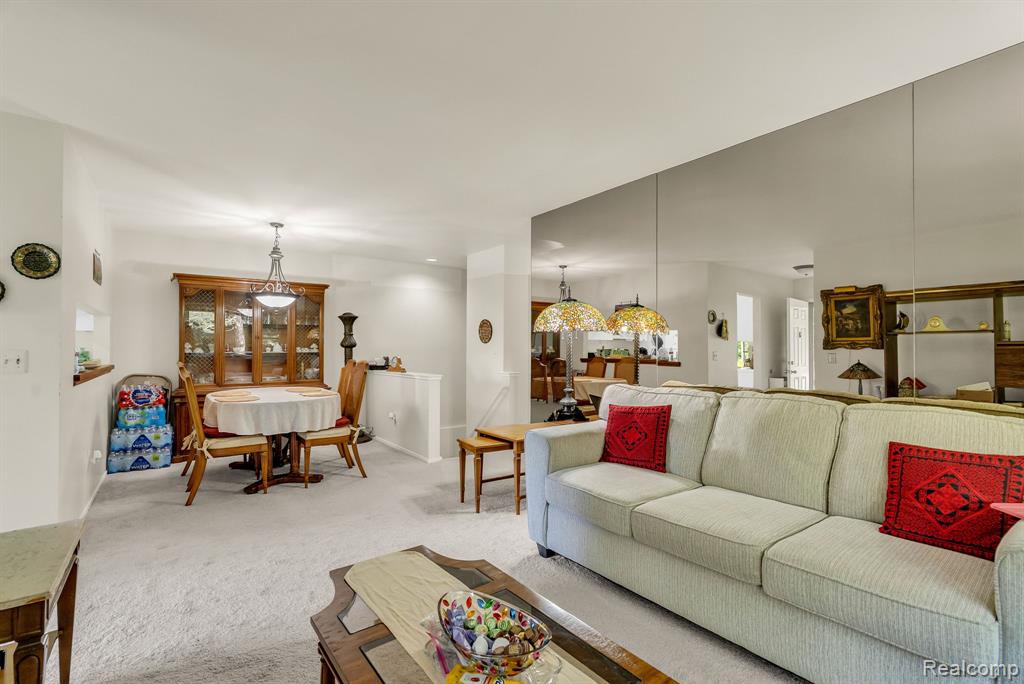 45000 Bayview Drive, 3, Novi, MI 48377 — Photo 11