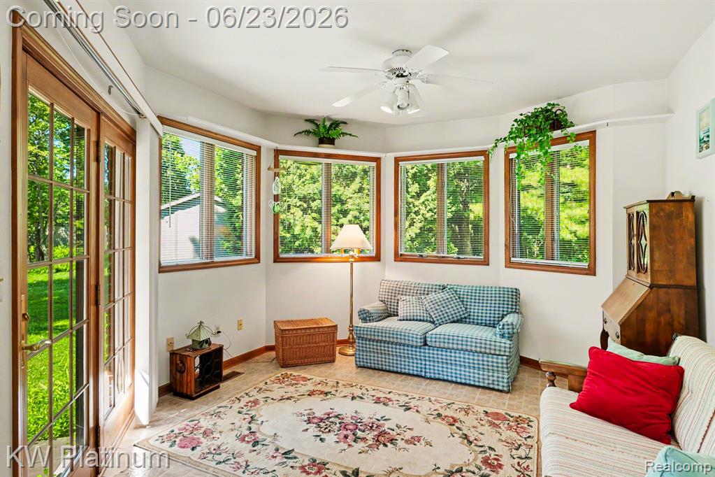 41945 Hillview Drive, Sterling Heights, MI 48314 — Photo 15