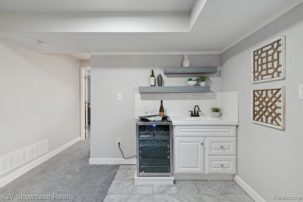 44048 Harsdale Drive, Canton, MI 48187 — Photo 40