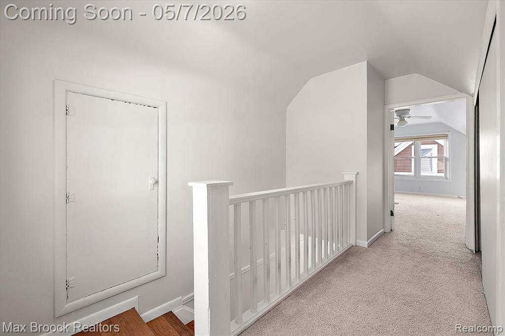 912 Woodsboro Drive, Royal Oak, MI 48067 — Photo 9