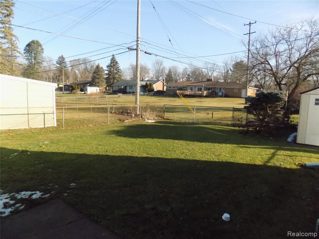 520 Whipple Street, South Lyon, MI 48178 — Photo 27