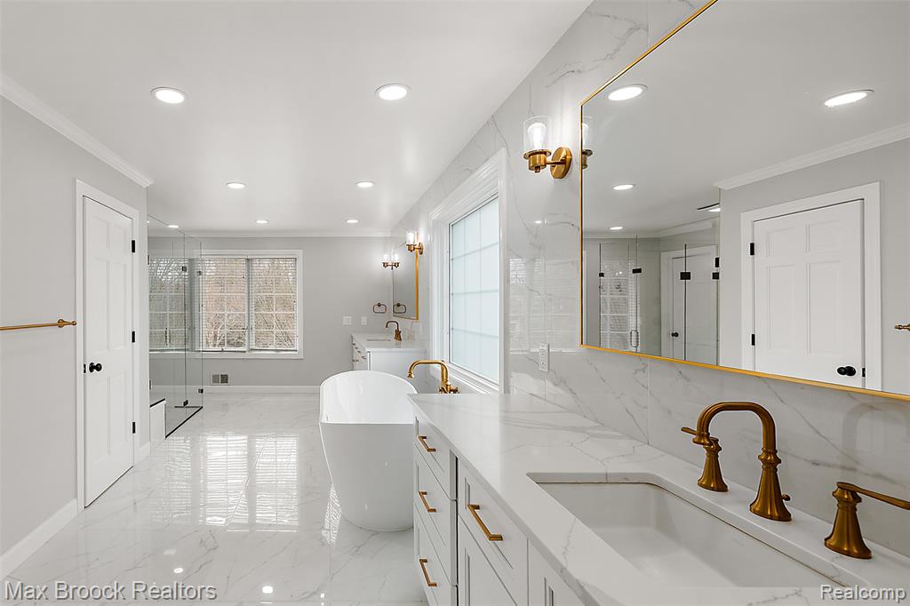 945 Wellsley Court, Bloomfield Hills, MI 48304 — Photo 22