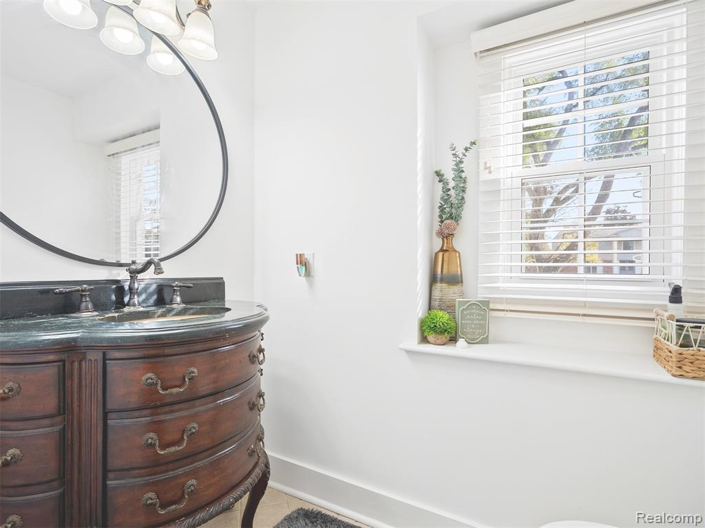 19938 S Waltham Road, Beverly Hills, MI 48025 — Photo 19